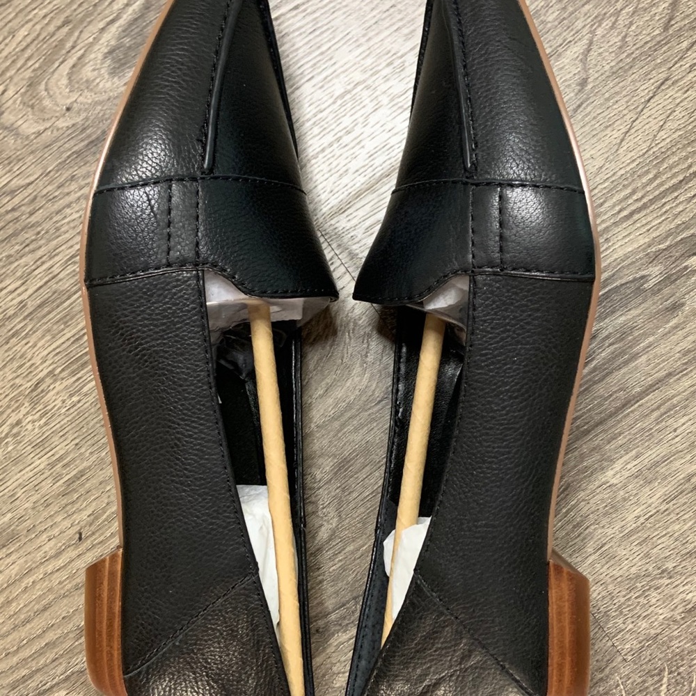 New Vince Camuto Flats - Picture 3 of 6